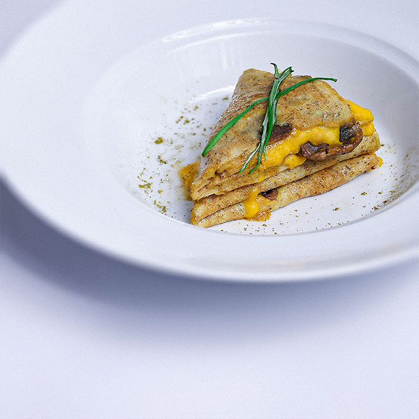 املت قارچ و پنیر