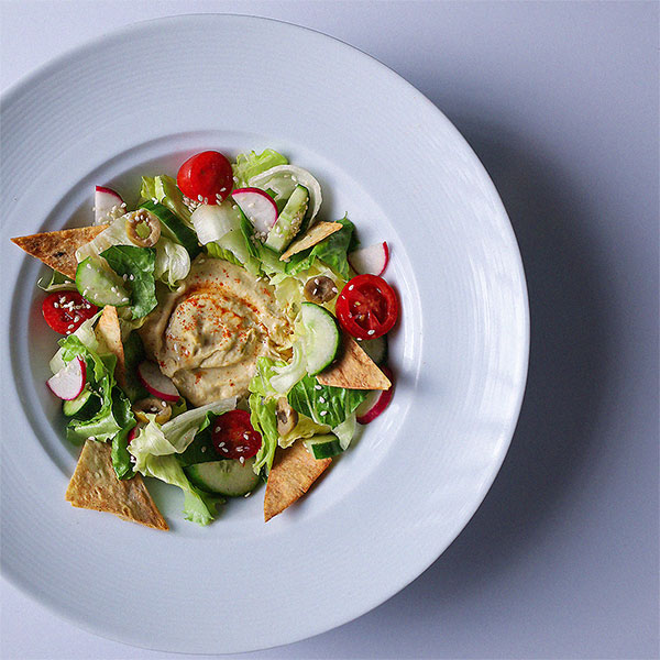 حمص و سالاد فتوش