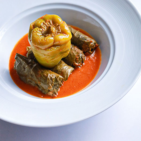 دلمه برگ مو و فلفل دلمه ای(ویژه کارکنان)